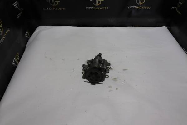 FORD TRANSİT 100 L-S-V ÇIKMA PARÇA TRANSİT V184 YAĞ POMPASI